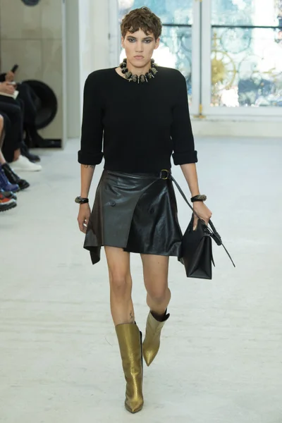 Look 26